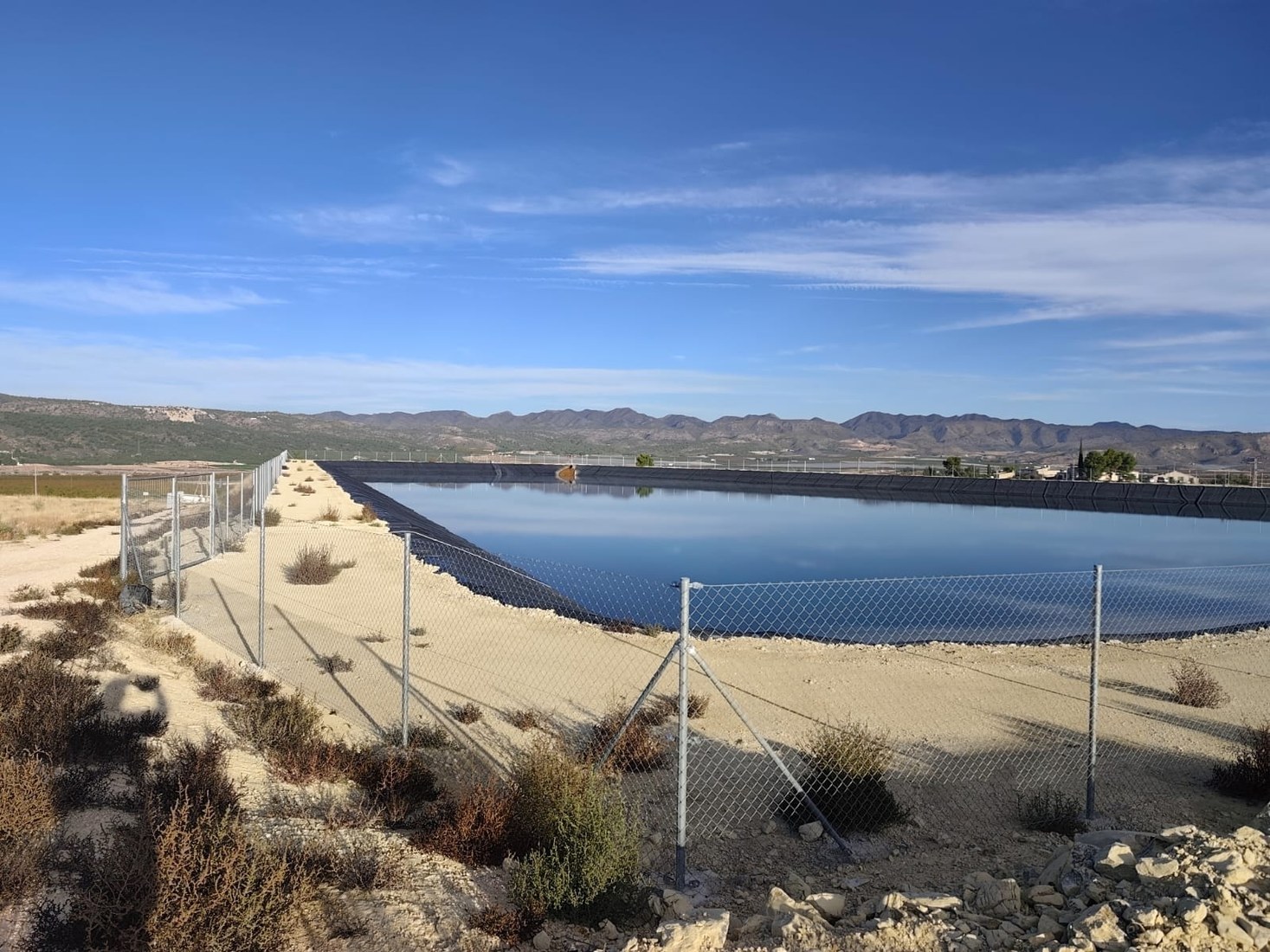 Balsa de regulación de agua de riego